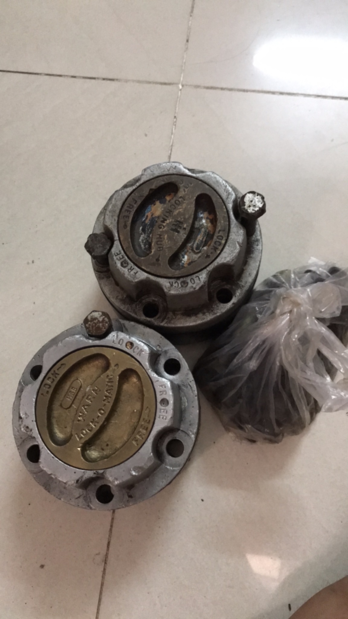 Gài cầu ( Hub ) CJ4