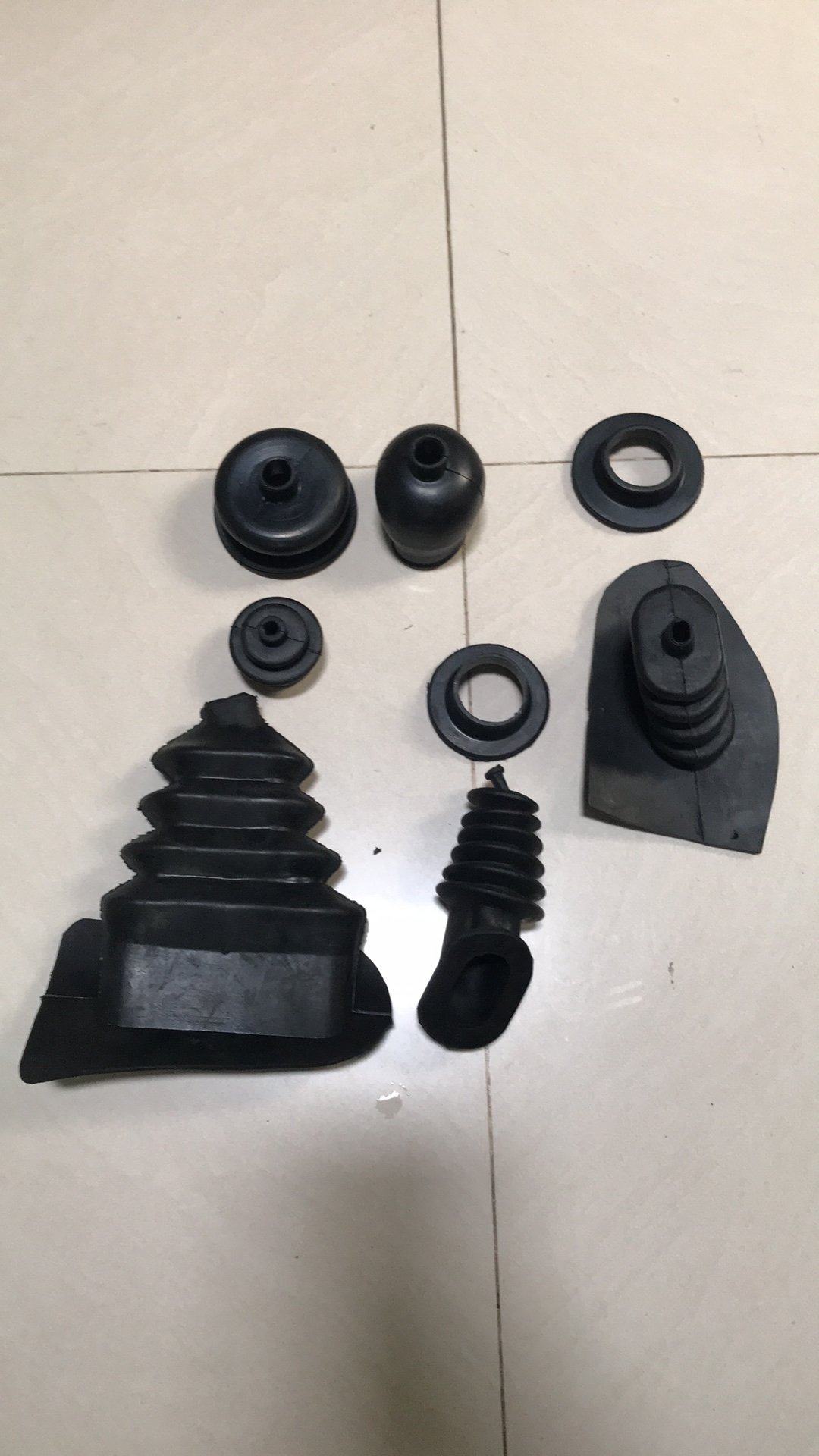 Cao su chụp bụi hộp số M151